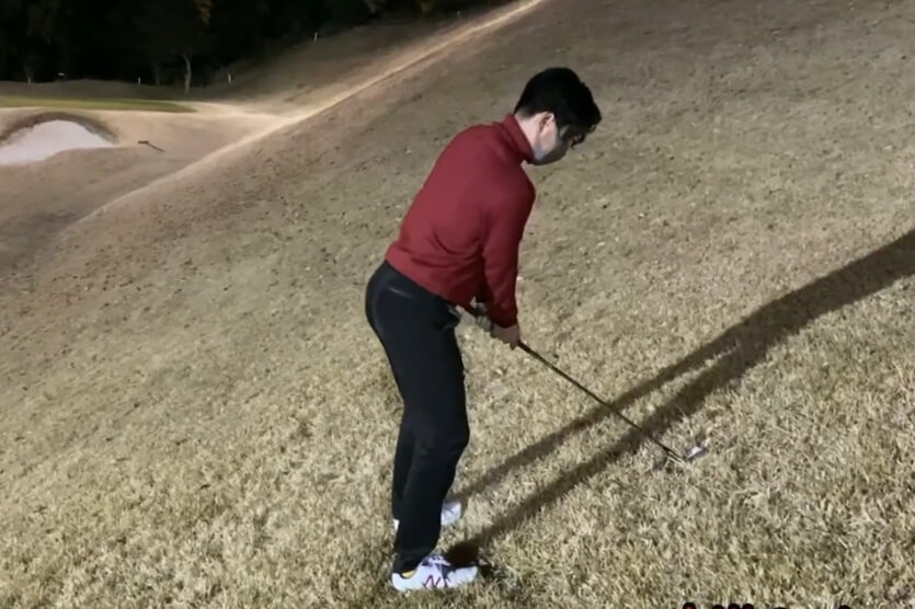 ゴルフ斜面練習方法
