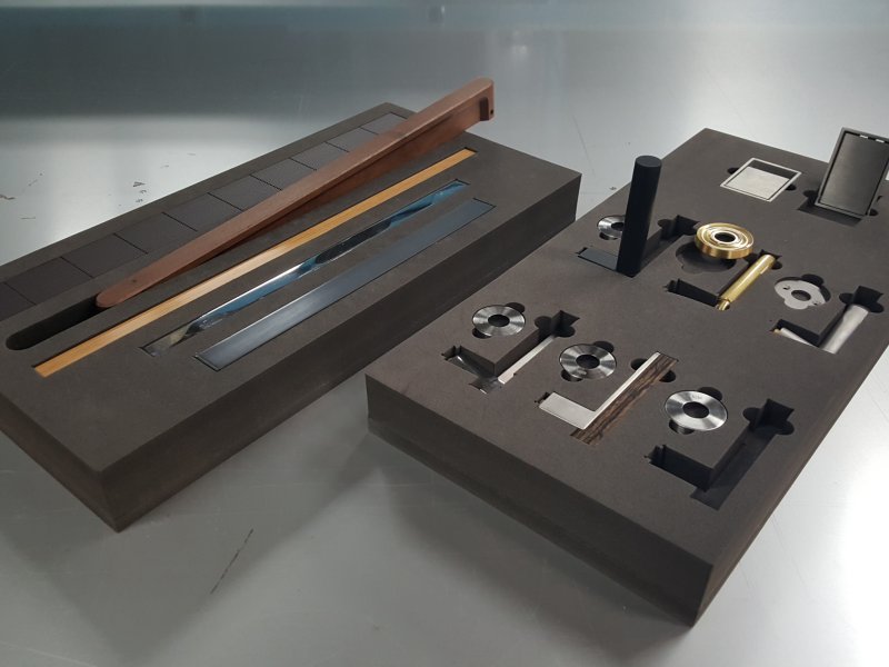 建築用建具収納緩衝材