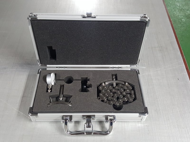 計測機器緩衝材アルミケース