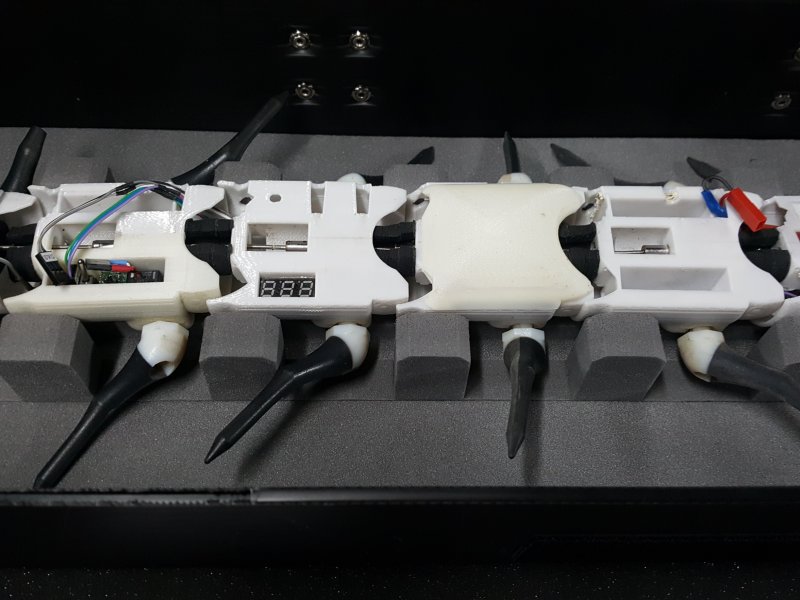 実験機器プラダン緩衝材
