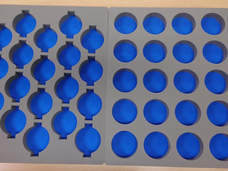 金属部品搬送用緩衝材